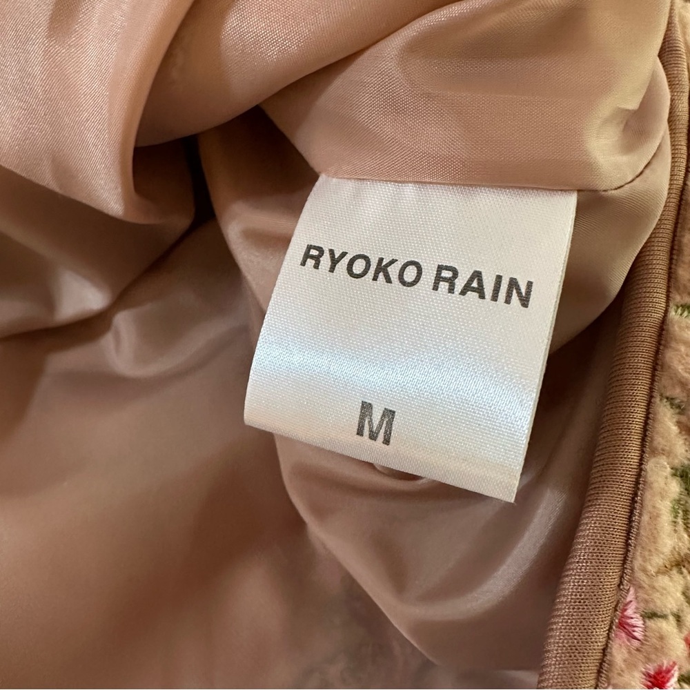 Ryoko Rain Men’s Camel Floral Embroidered Half-Zip Fleece - Picture 15 of 16